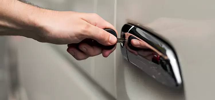 Why Choose Our Auto Locksmith Team in Copiague, NY?